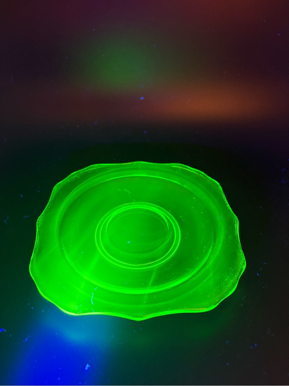 Uranium Glass Dish 5.5” - it glows!!